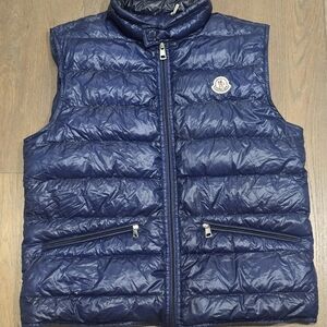 Moncler Navy Down Puffer Vest – 🧥 Size 3 (Authentic)